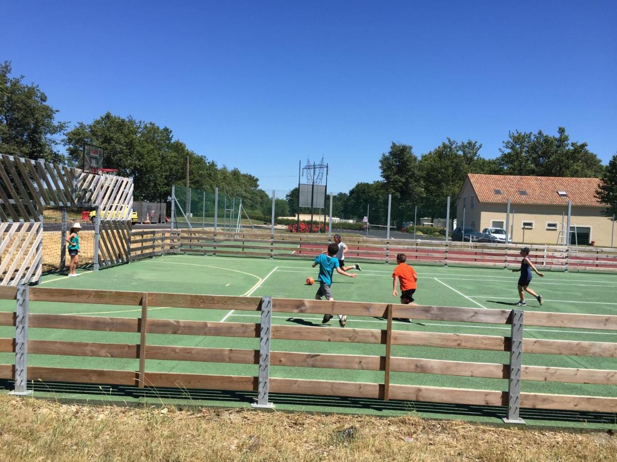 Camping Les Petites Minaudieres Coussay-les-Bois Екстер'єр фото