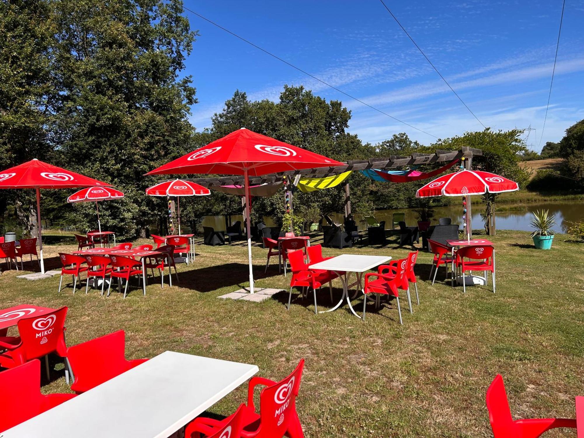 Camping Les Petites Minaudieres Coussay-les-Bois Екстер'єр фото